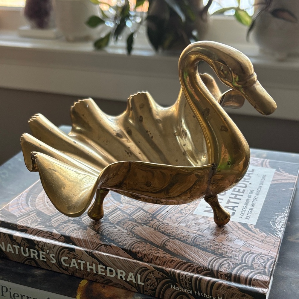 Elegant vintage brass Swan Figurine catch all dish